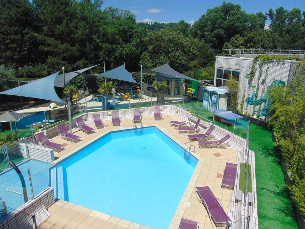 Overnachtingshotels met zwembad in Frankrijk Lyon 2