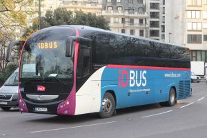 Goedkope bus met IDBUS naar Parijs