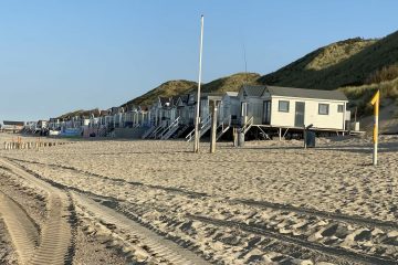 Slapen op het strand particuliere strandhuisjes in Zeeland - Vlissingen 7